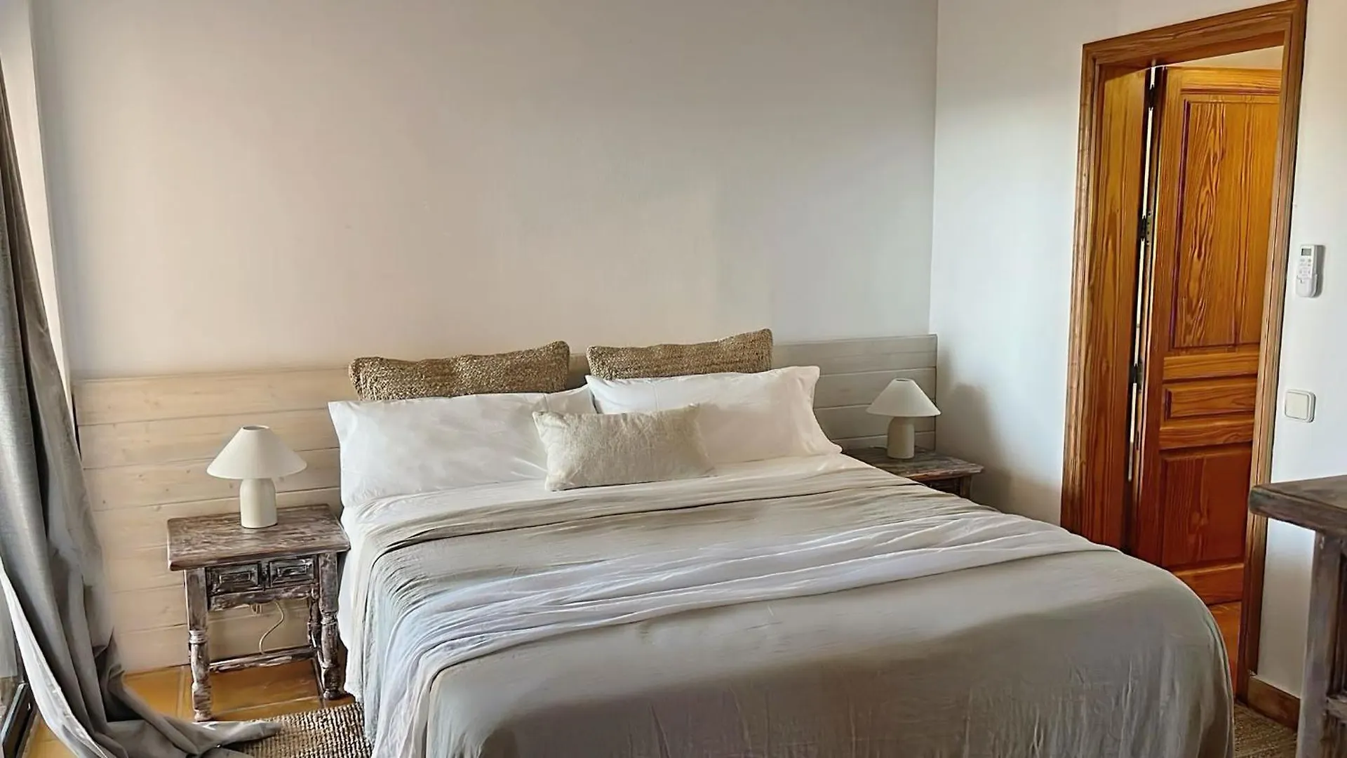הוילה סן חוזה דה סא טלאיה Casa En Cala Vadella Con Piscina Y Vistas Al Mar בית נופש